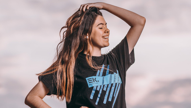 DTG FULL COLOR VINYL TRANSFER METHOD ON T SHIRTS